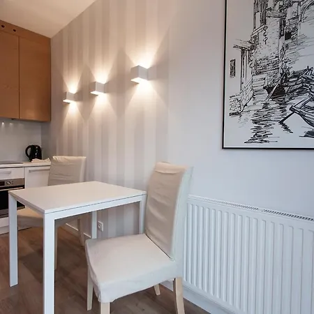 Silver - Krawiecka 1 - 2 Pokojowy Apartment